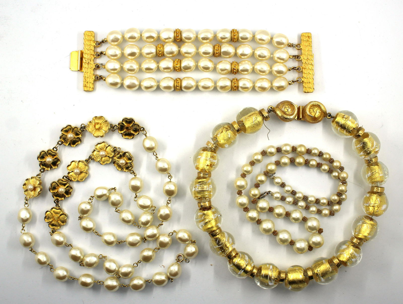 Assorted Faux Pearl & Glass Beaded Jewelry, 4 (1 of 11)