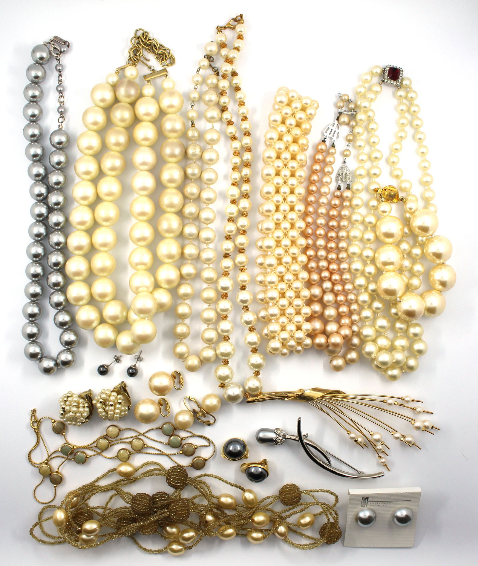 Assorted Faux Pearl Necklaces, Earrings, Pins, 18 (1 of 7)