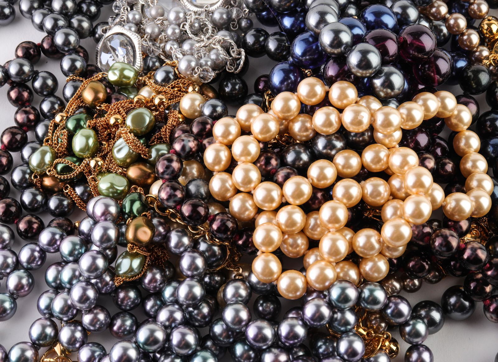 Joan Rivers Assorted Faux Pearl Necklaces,16 (1 of 13)