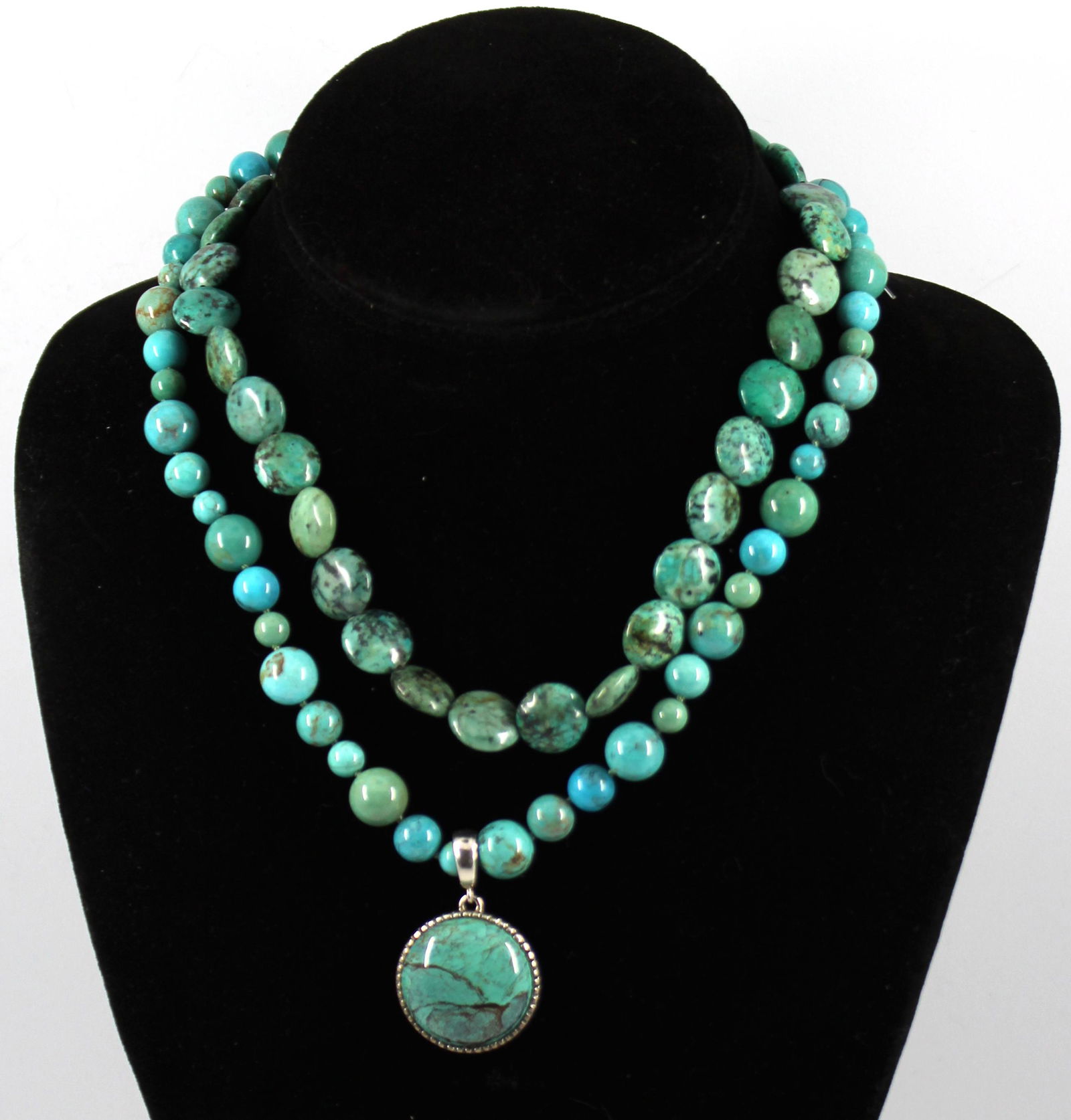 Turquoise Beaded Necklaces, 2 (1 of 7)