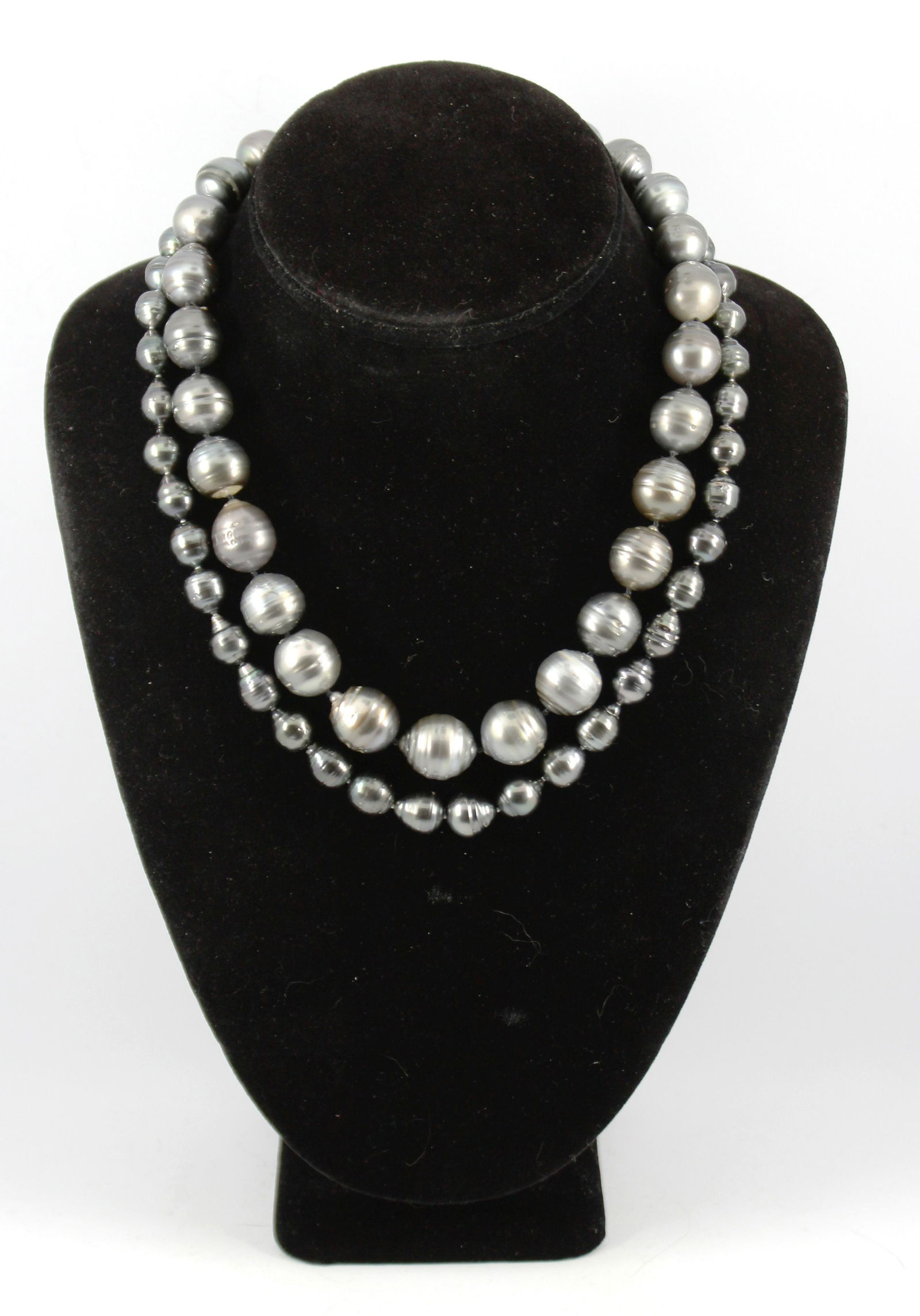 Two Graduated Cultured Tahitian Pearl Necklaces (1 of 6)