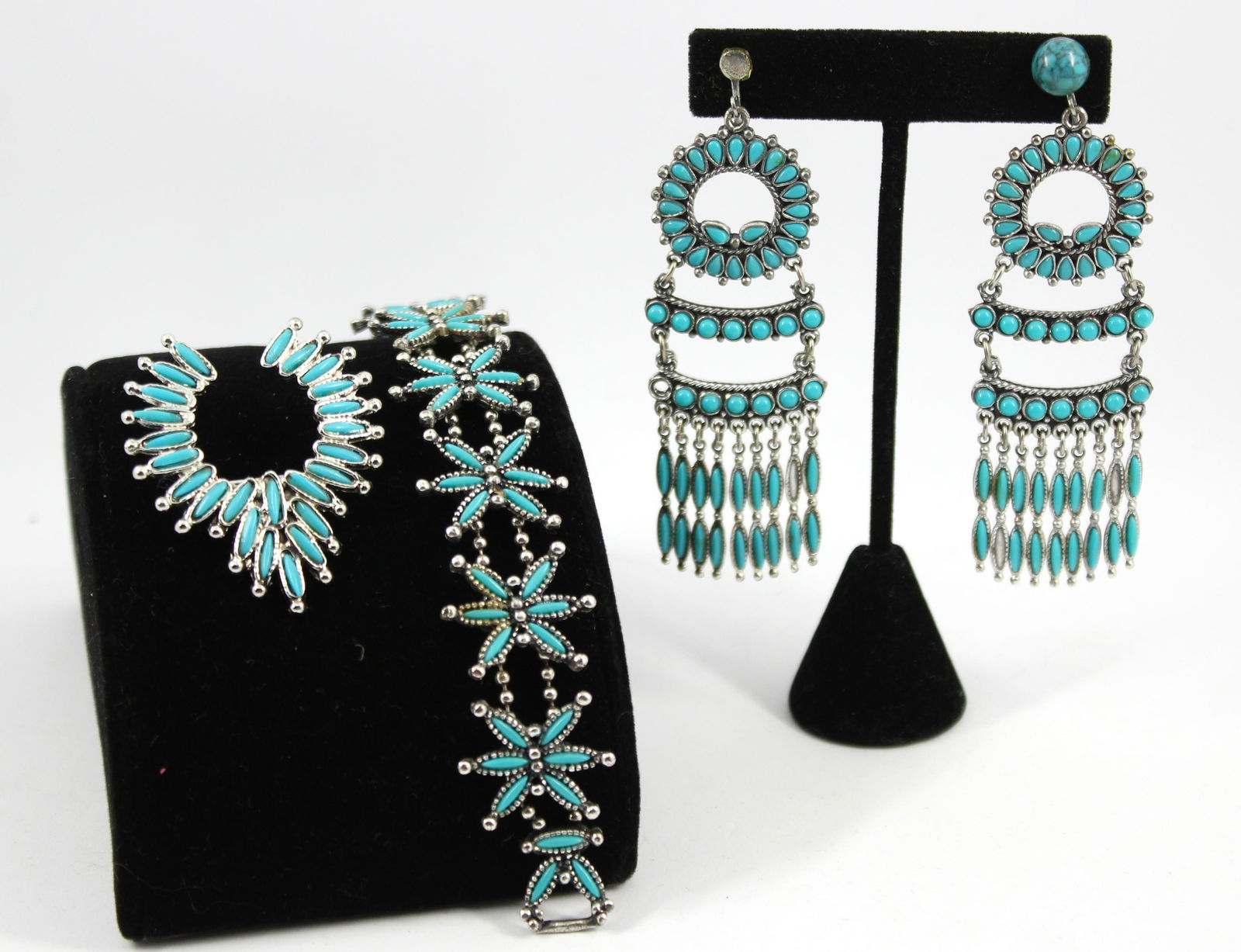 Turquoise Beaded Earrings, Bracelet, & Brooch Set (1 of 10)