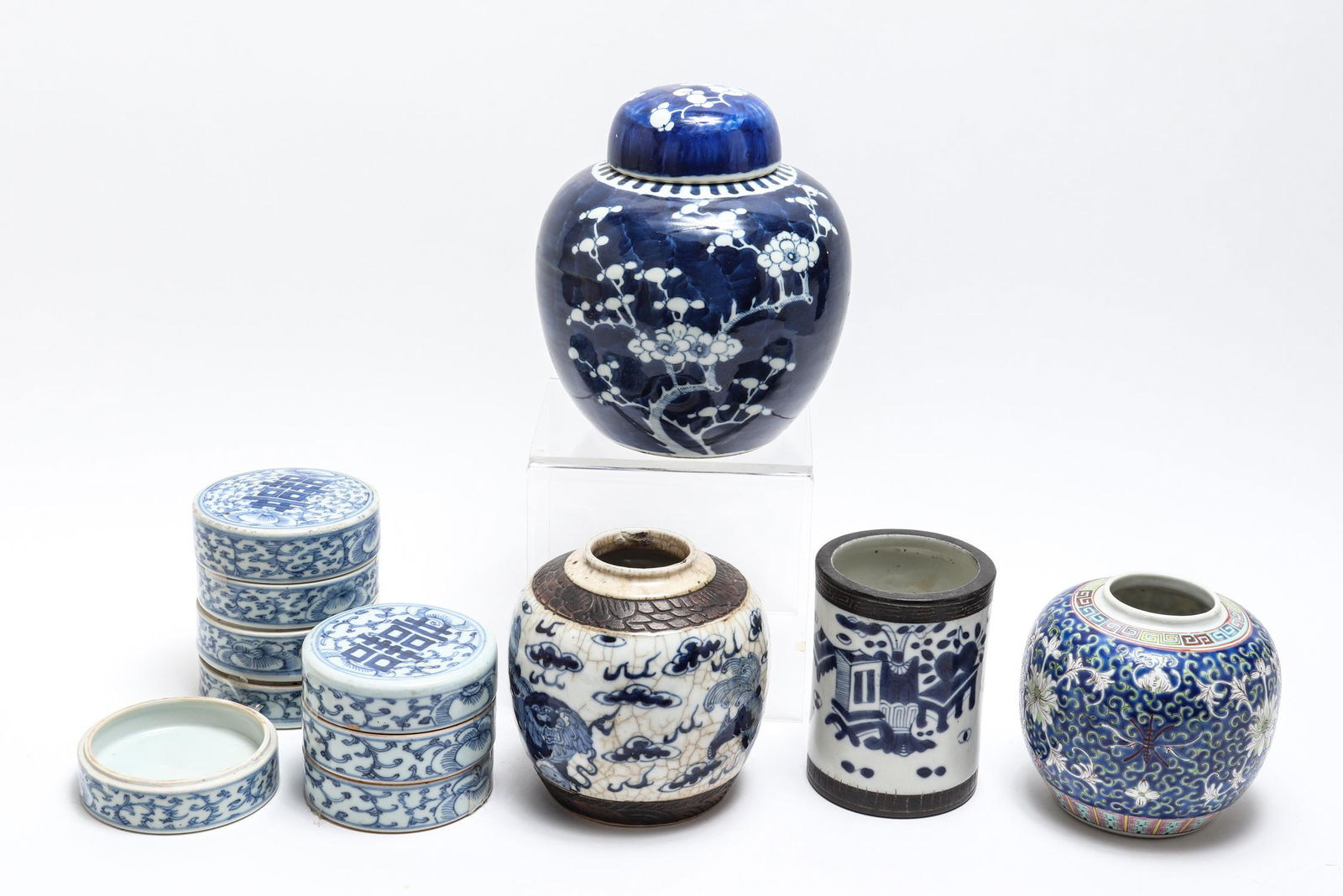 Group Of Chinese Blue And White Porcelain Jars, 6 (1 of 5)