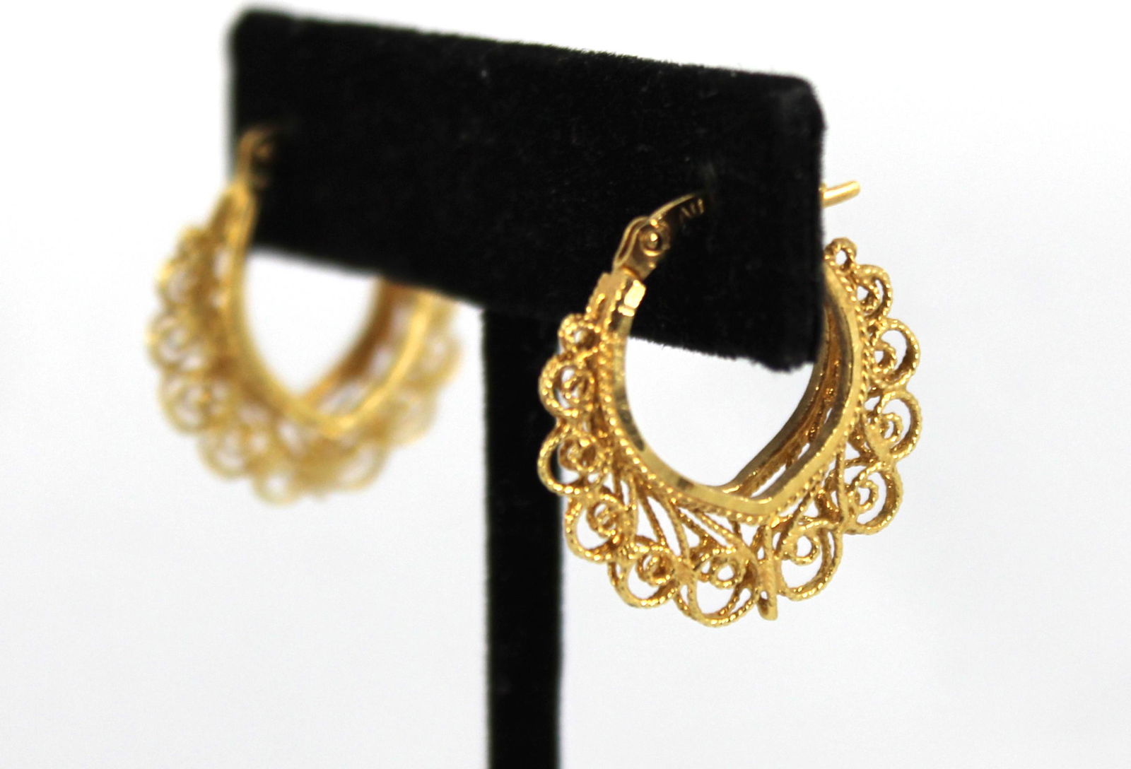 Fancy 14K Turkish Gold Filigree Graduated Earrings (1 of 5)