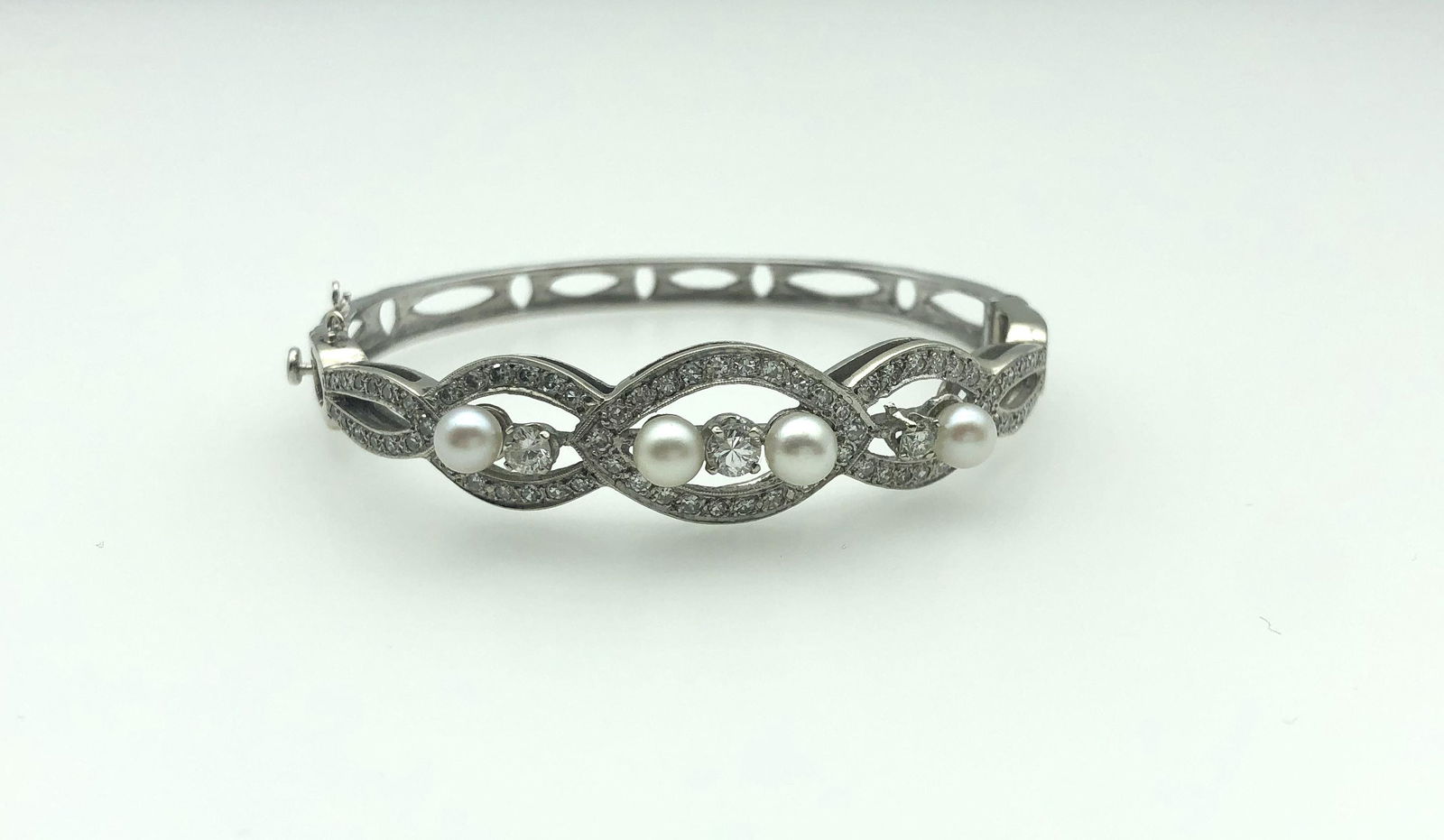 14K White Gold, Diamond, & Pearl Bangle, Vintage (1 of 12)