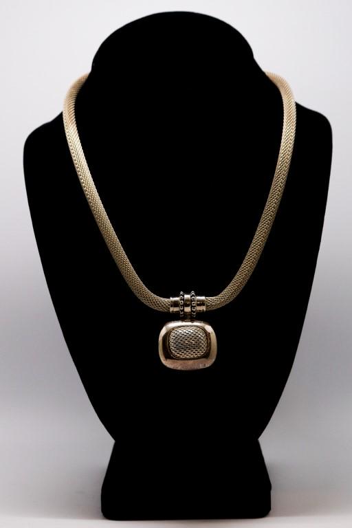 Modern Silver Mesh Ornate Pendant Necklace (1 of 10)