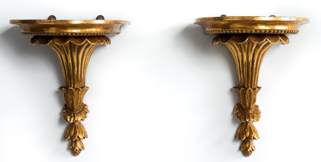 Pair of Neoclassical Style Gilt Carved Brackets (1 of 5)