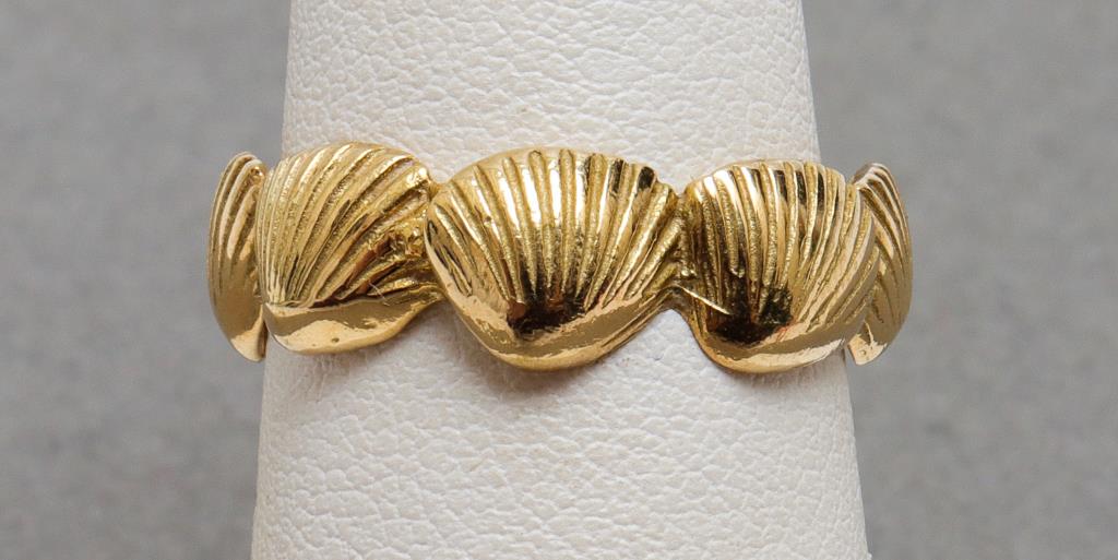 Vintage 18K Yellow Gold Clam Shell Eternity Ring (1 of 3)
