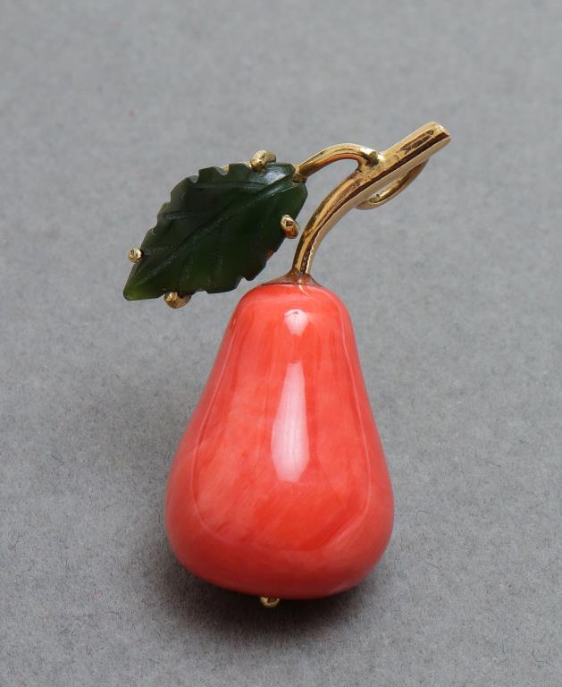 Vintage 18K Yellow Gold Coral & Jade Pear Pendant (1 of 3)