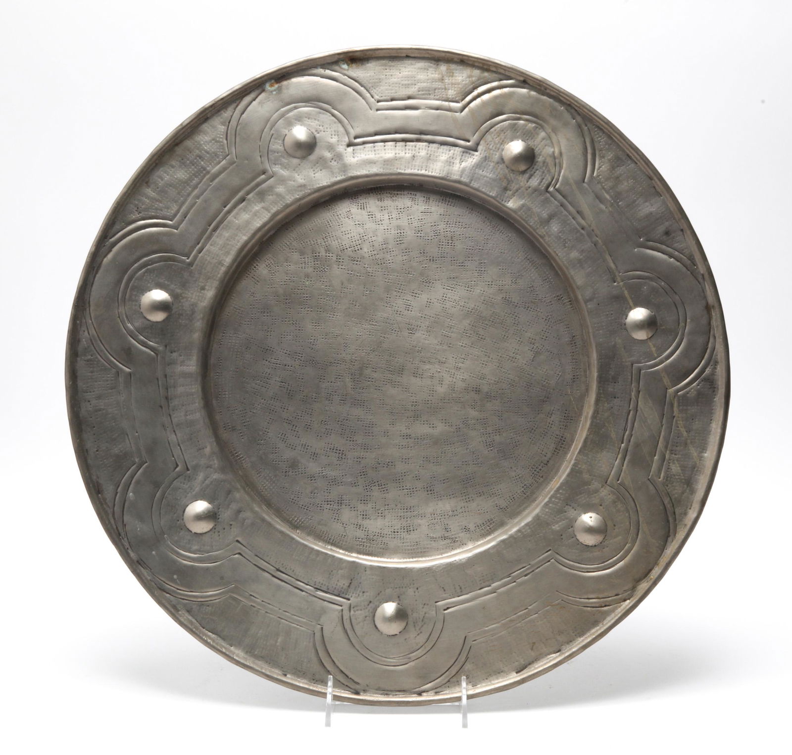Art Nouveau Hammered Pewter Tray (1 of 10)