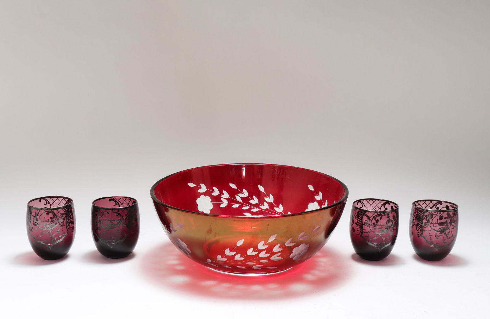 Cranberry Glass Bowl & Cups, 5 Pieces (1 of 4)