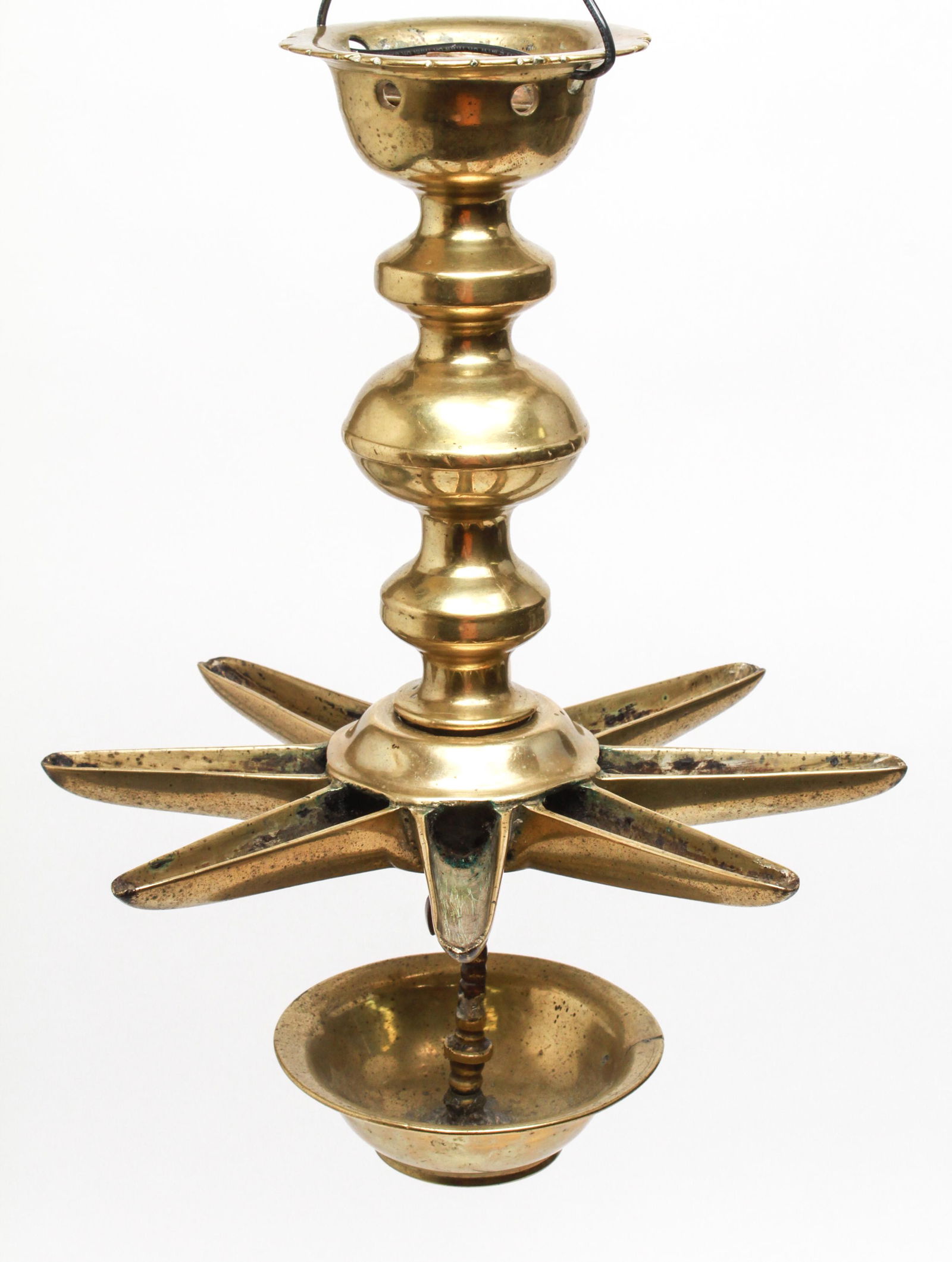 Judaica Shabbat Hanging Brass Oil Lamp (1 of 7)