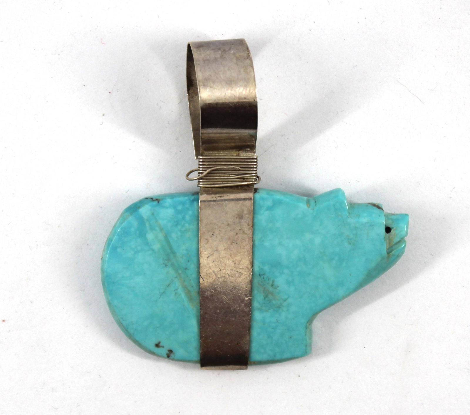 Native American Turquoise Bear Fetish Pendant (1 of 6)