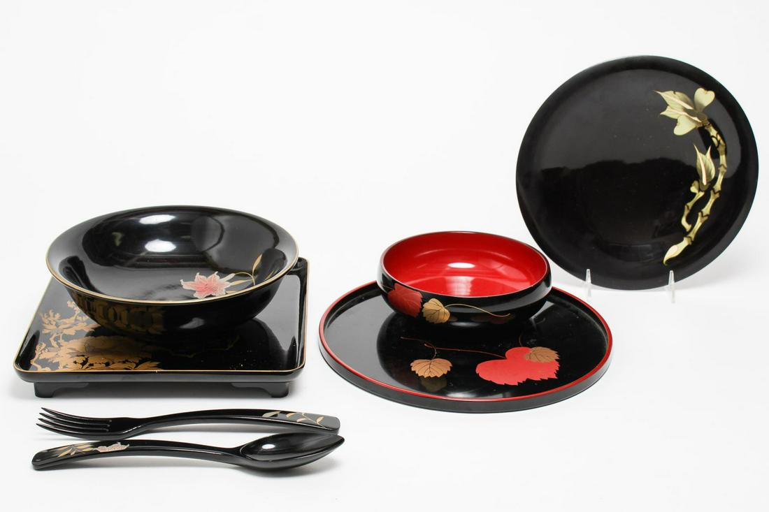 Japanese Lacquer Salad Set, Bowls & Trays, 5 Pcs. (1 of 7)