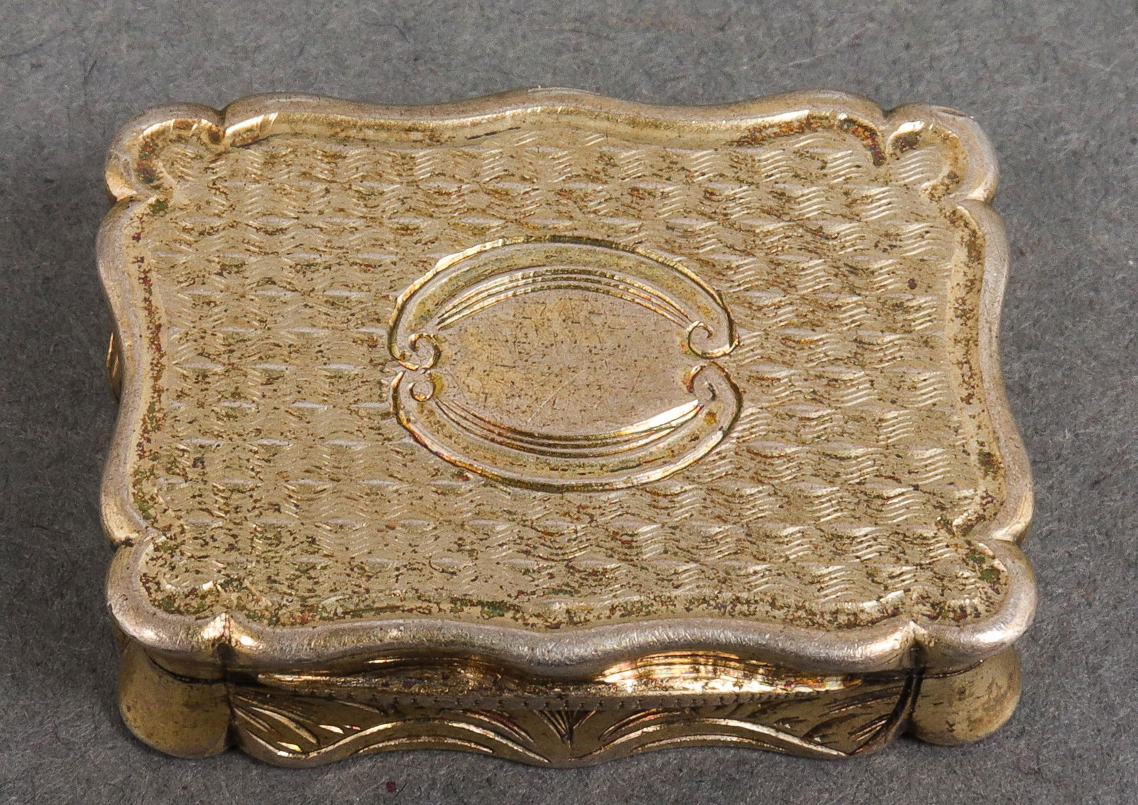 Edward Smith Victorian Sterling Vinaigrette (1 of 8)