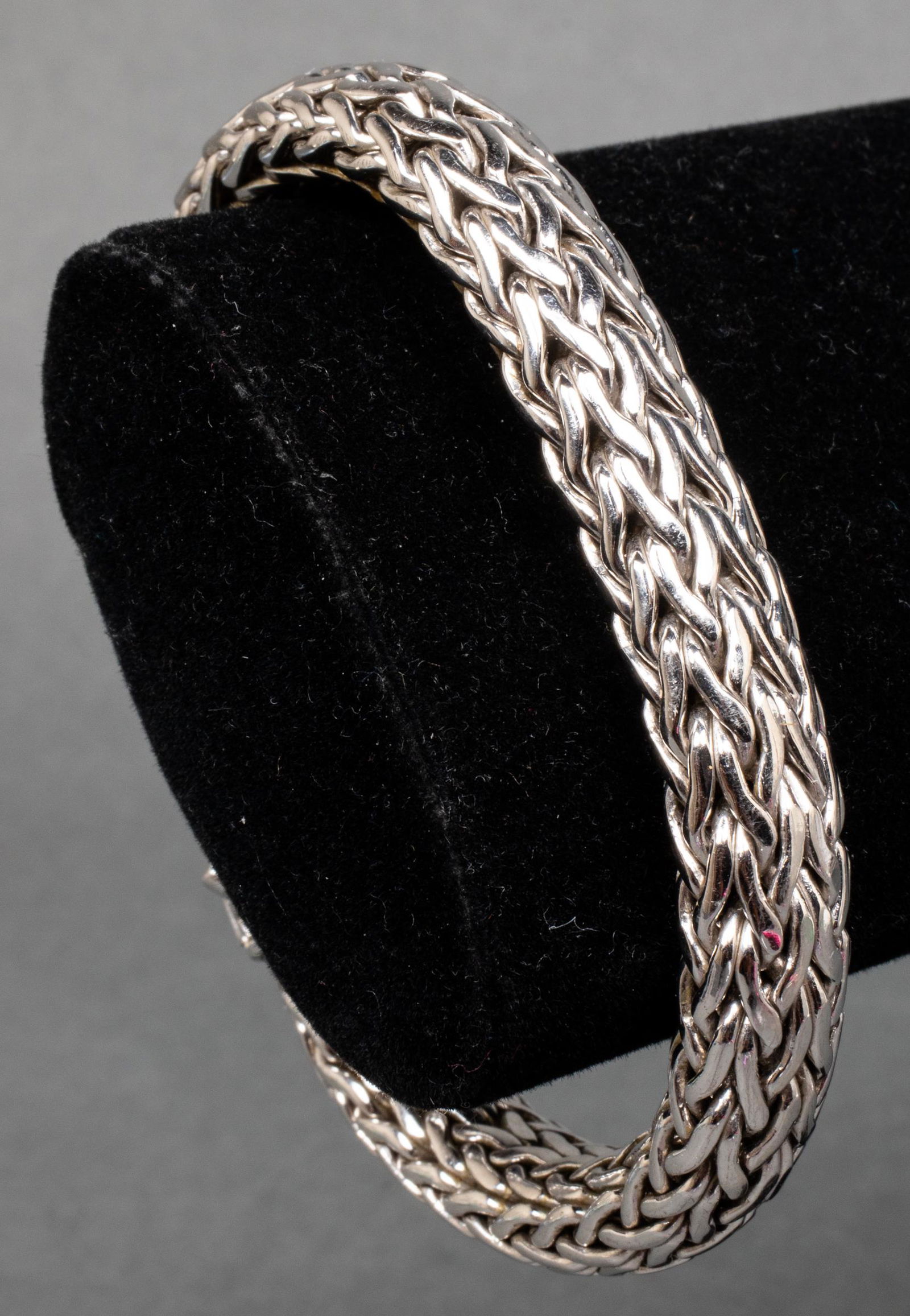 John Hardy Silver & Pave Diamond Clasp Bracelet (1 of 6)