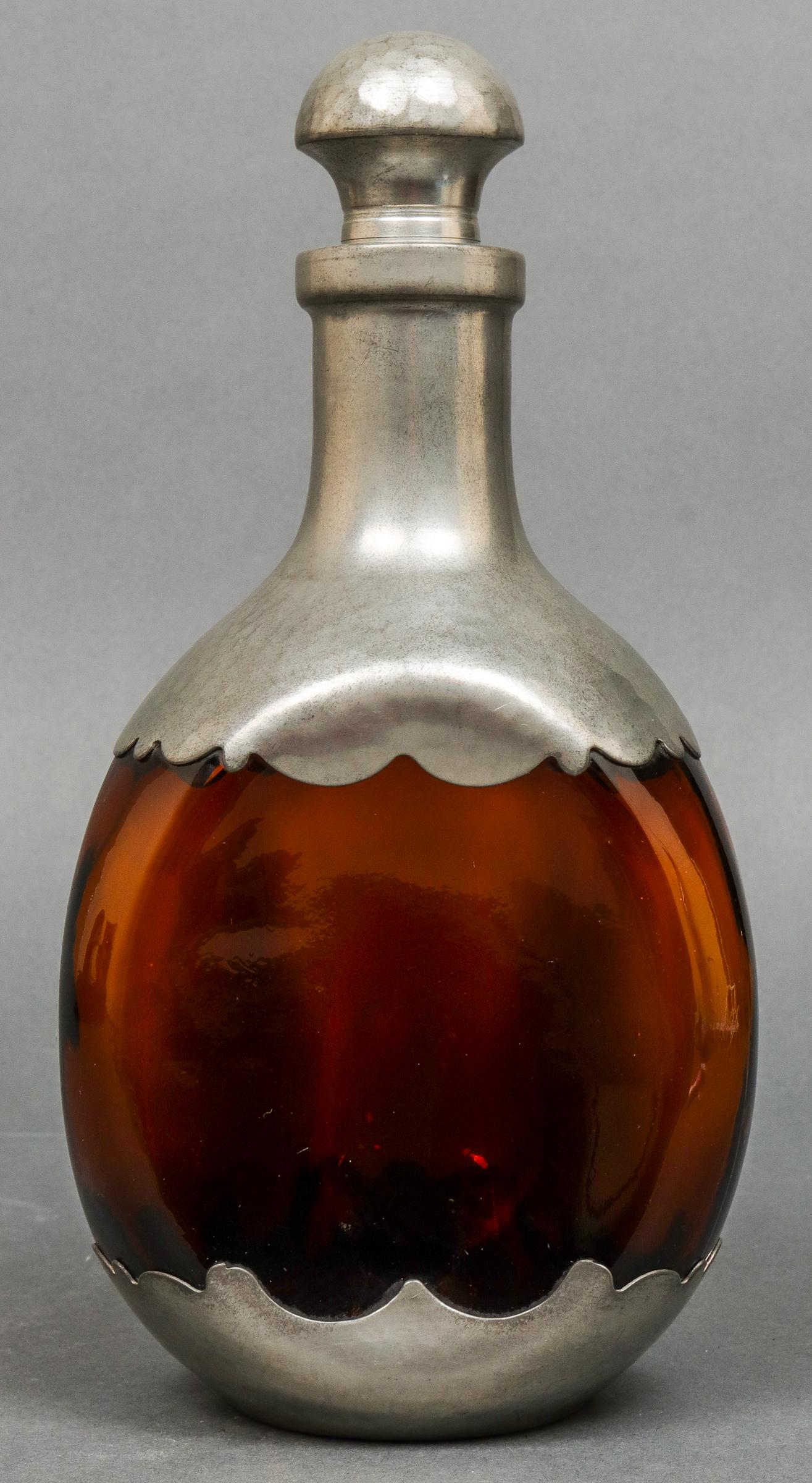 Royal Holland Hammered Pewter & Glass Decanter (1 of 7)