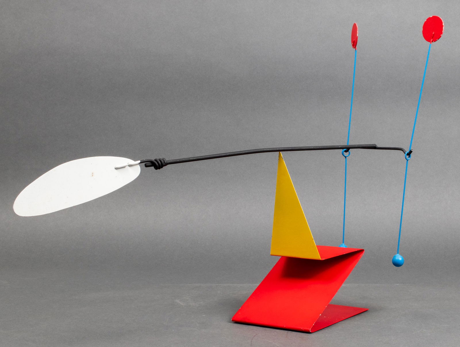 Brad Howe Signed Modern Table Top Mobile: Brad Howe (American, b. 1959) modern stainless steel abstract mobile, in primary colors, signed, "Brad Howe." 14.5" H x 18" W. Minor paint loss at edges.