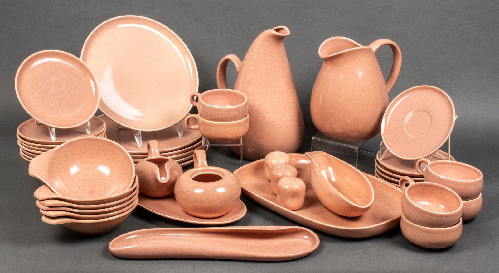 Russel Wright Steubenville Modern Dinnerware, 43: Russel Wright mid-century modern "Coral" earthenware dinner set by Steubenville Pottery Company, 43 pieces / service for six, comprising two pitchers, eight dinner plates, six dessert or bread and but