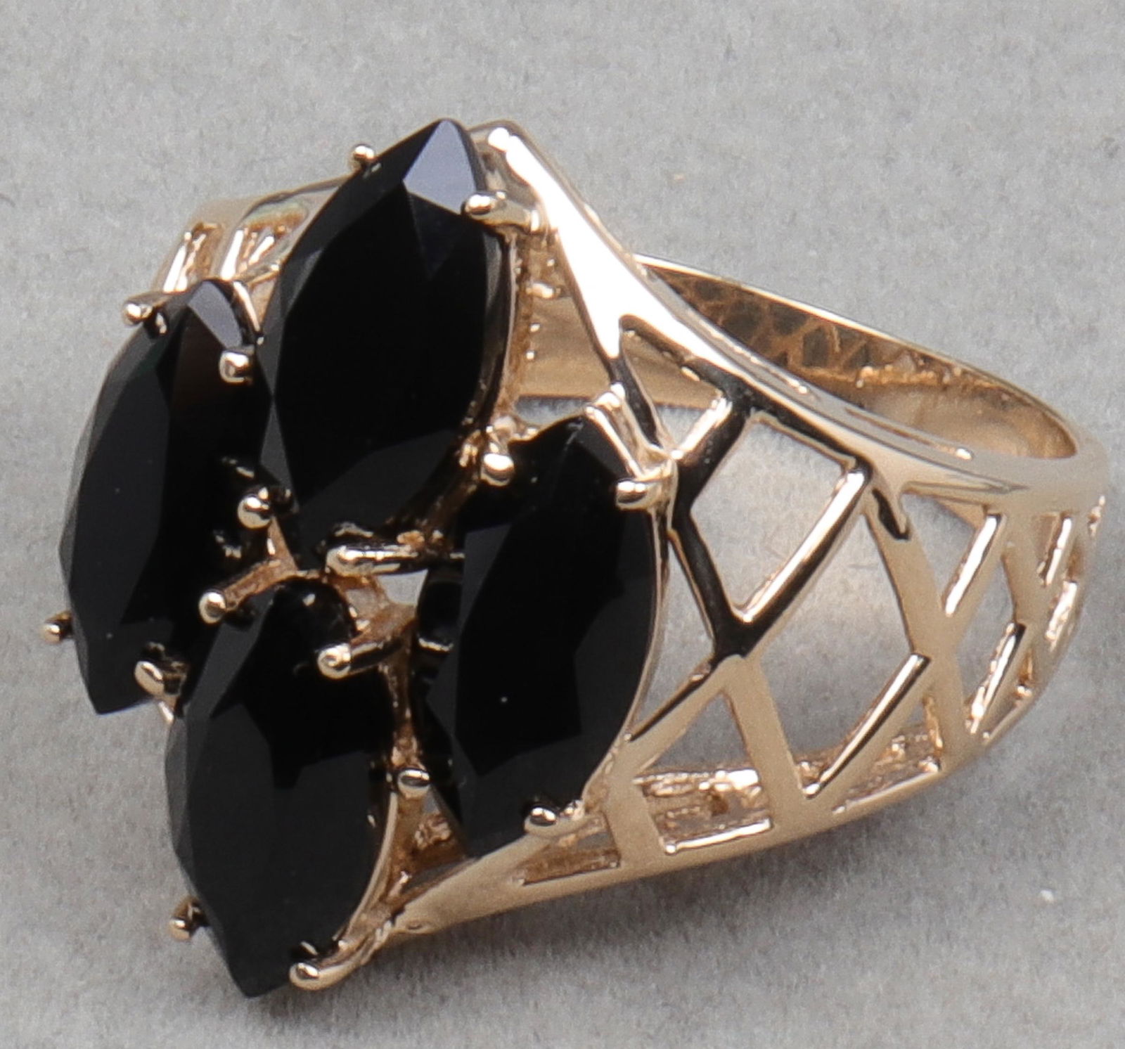 Vintage 14K Yellow Gold & Onyx Lattice Ring (1 of 4)