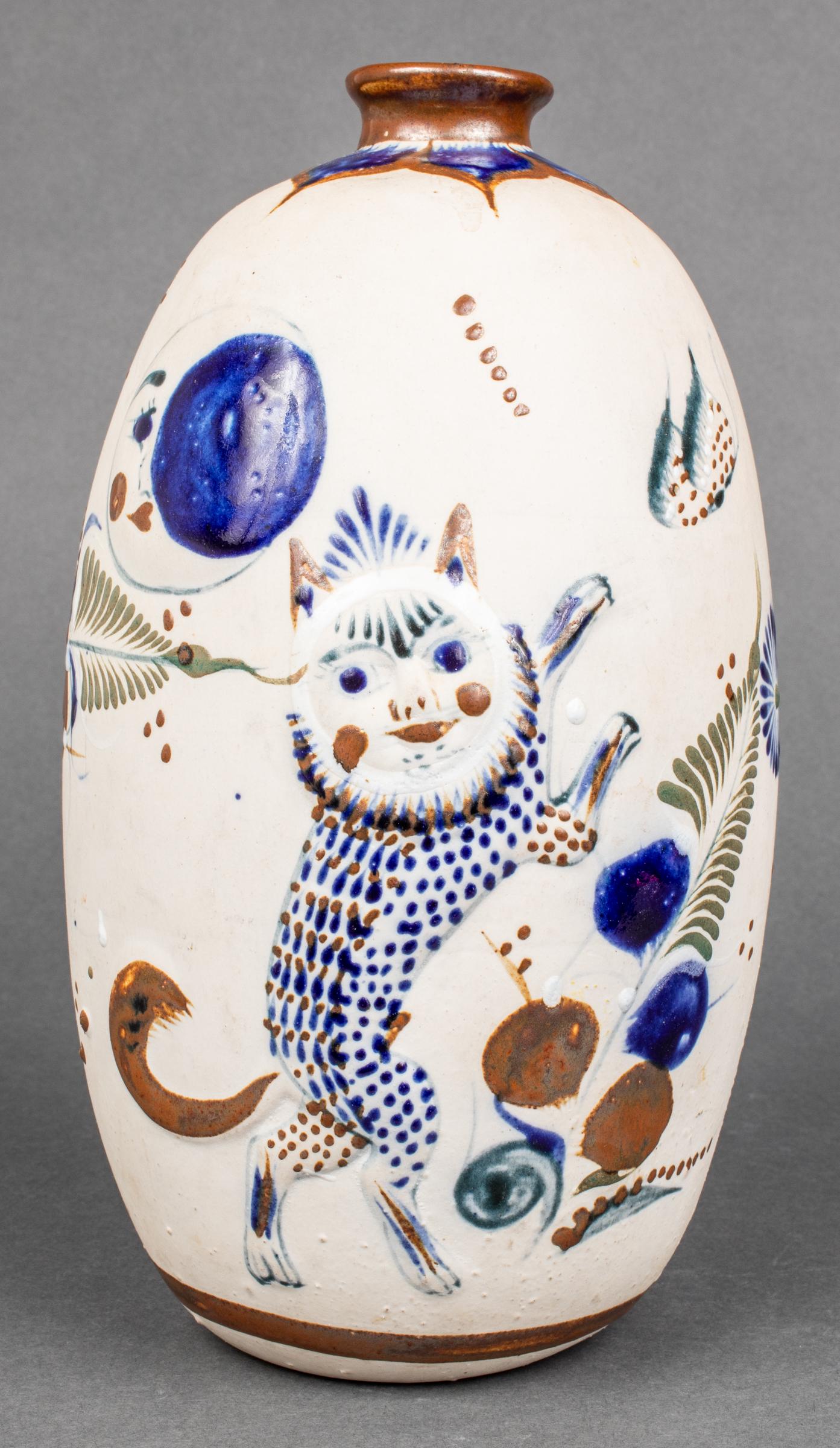 Mexican Animal Motif Ceramic Vase Signed Santana (1 of 9)