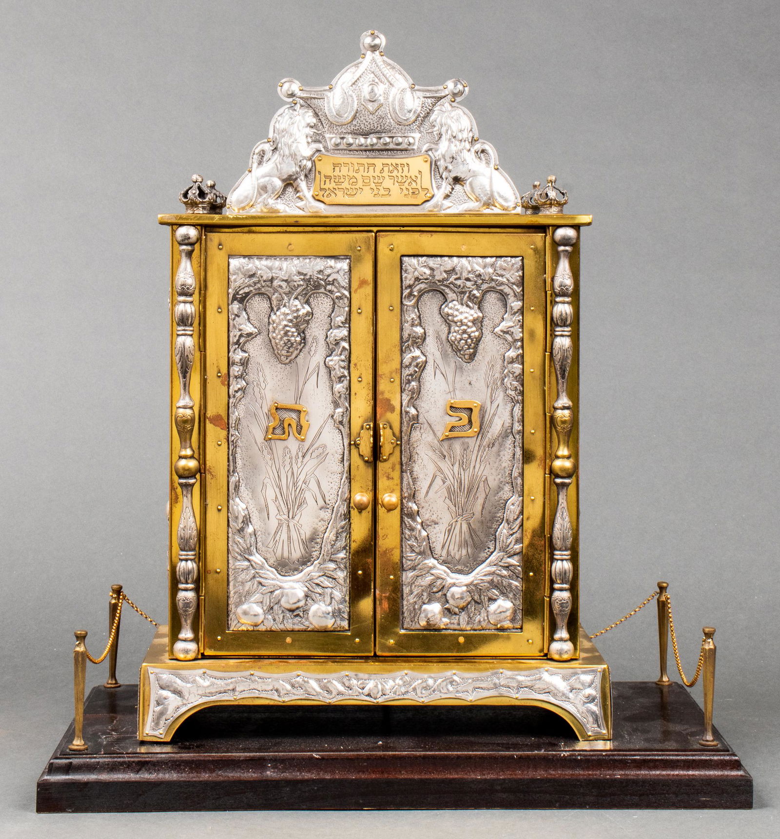 Judaica Silver & Brass Torah Ark / Aron Kodesh (1 of 13)
