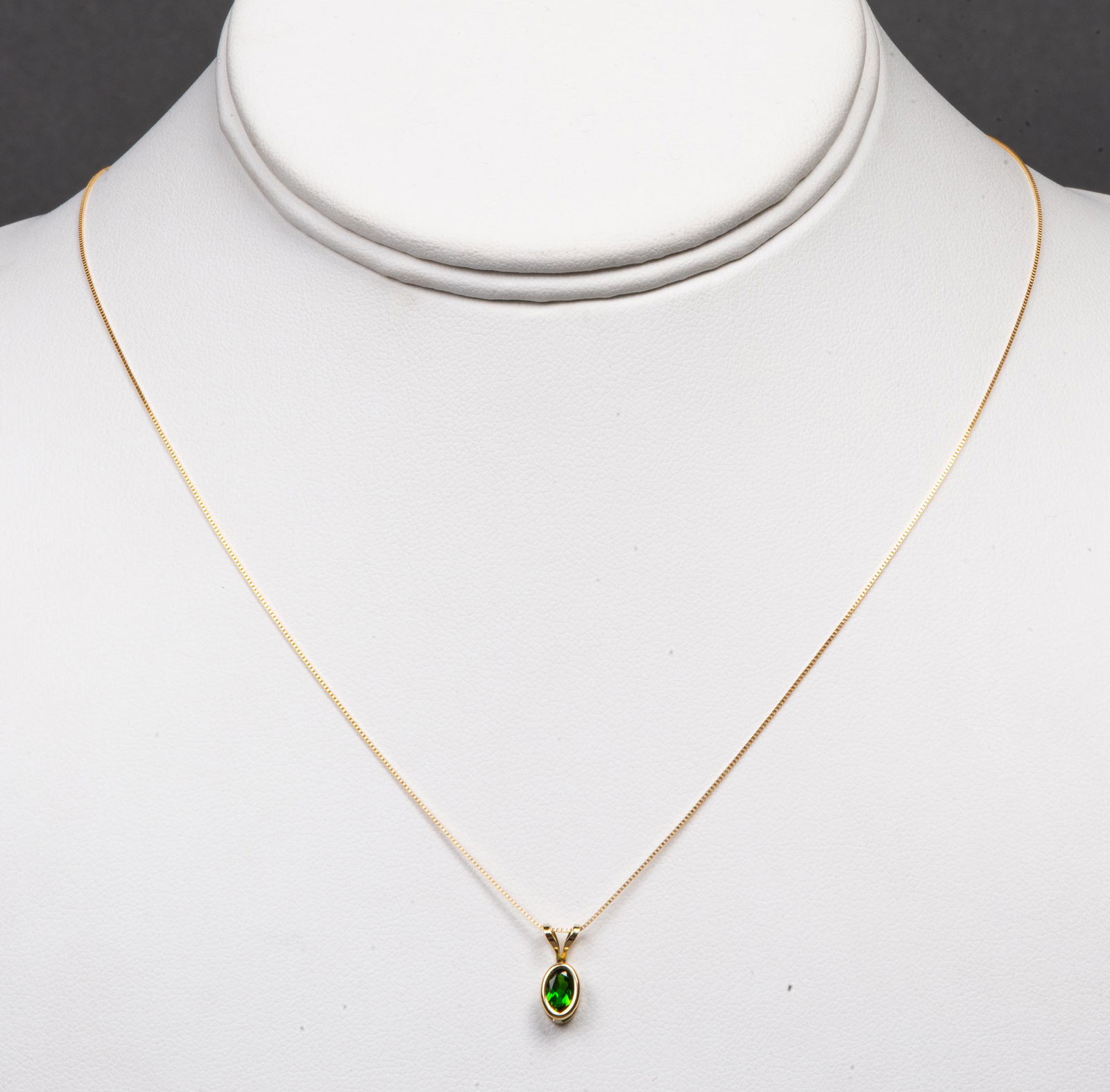 14K Gold Oval Chrome Diopside Pendant Necklace (1 of 4)