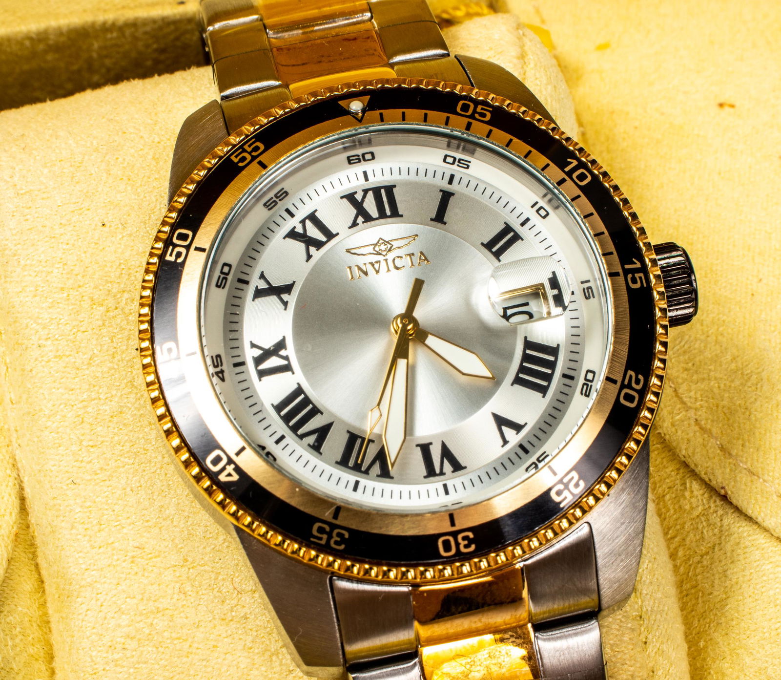 Invicta "Master of the Oceans" Watch, #13990 (1 of 3)
