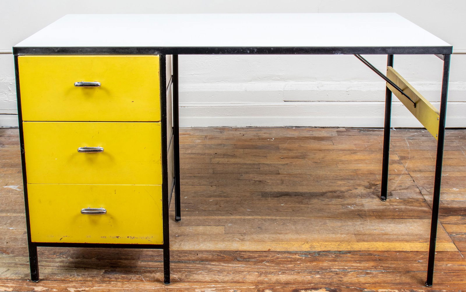 George Nelson Herman Miller Modern Desk (1 of 10)