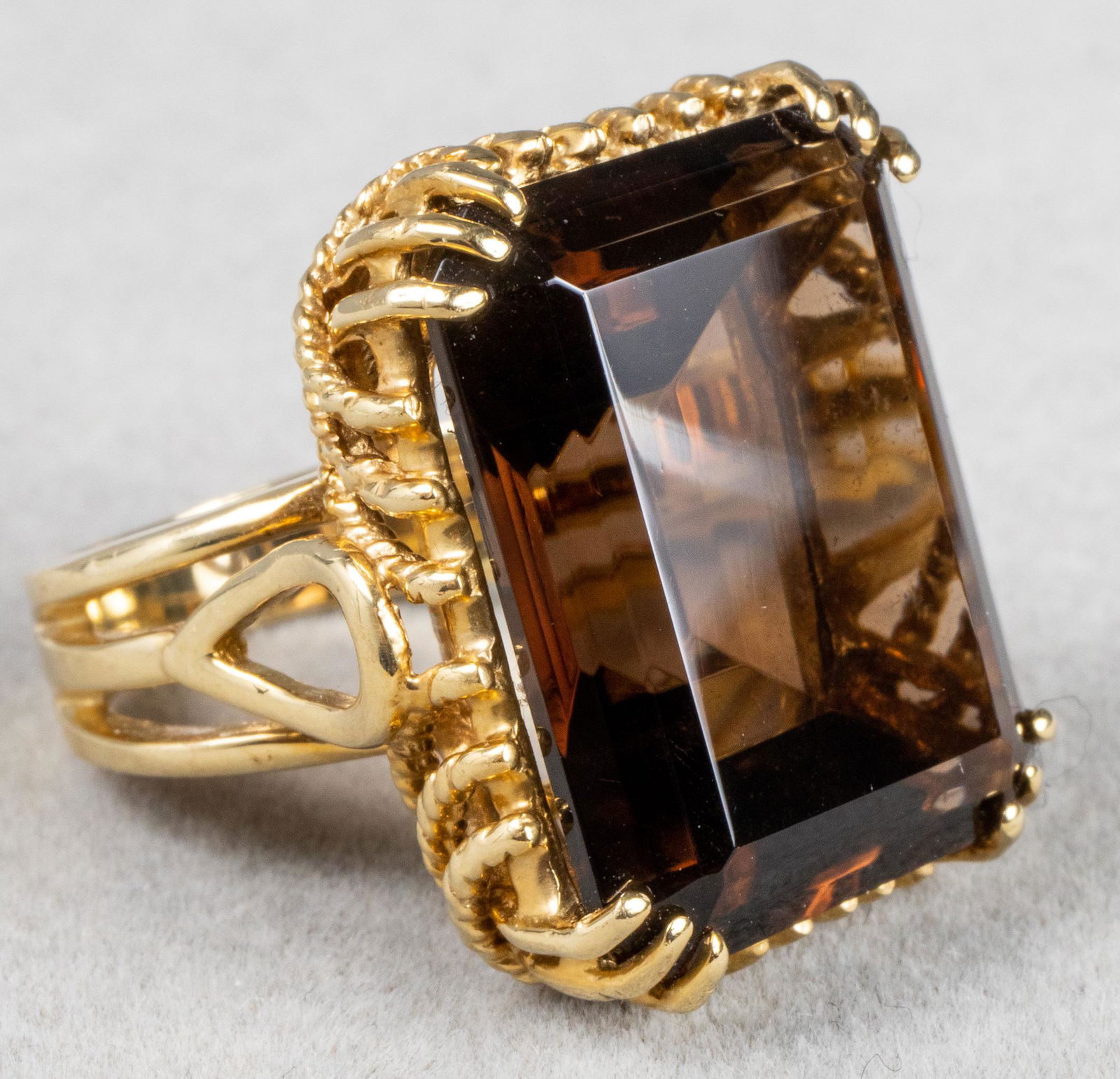 Vintage 10K Yellow Gold & Smoky Quartz Ring (1 of 4)