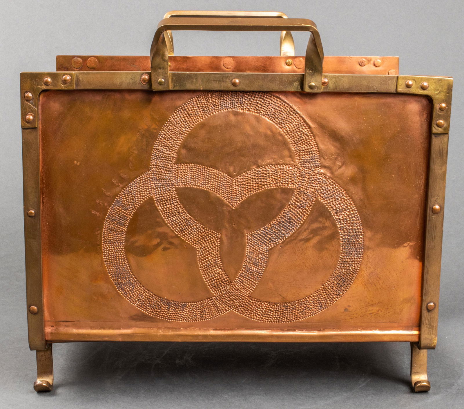 Arts & Crafts Hammered Copper Magazine Rack (1 of 8)