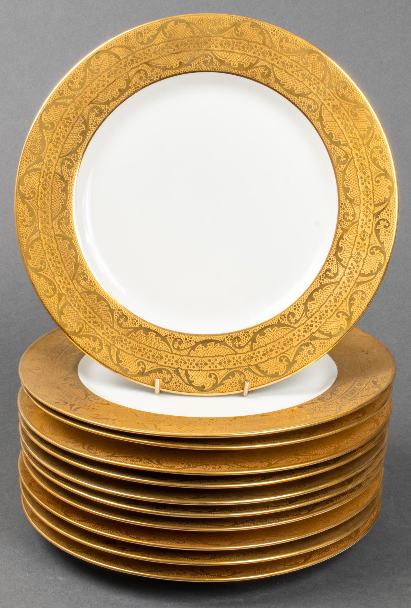 Limoges French Porcelain Gilt Rim Dinner Plates 11 (1 of 5)