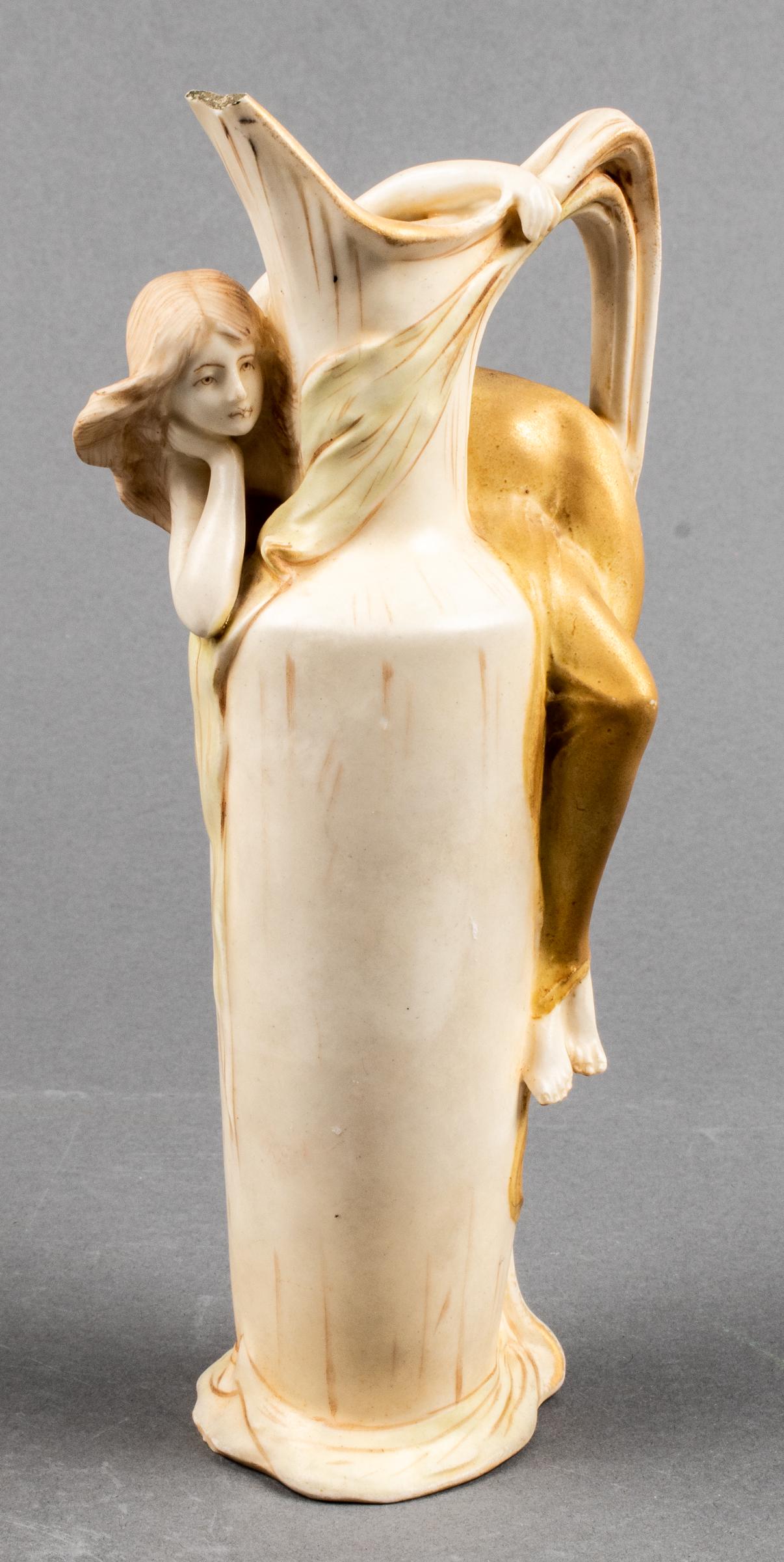 Ernst Wahliss Royal Vienna Bud Vase (1 of 7)