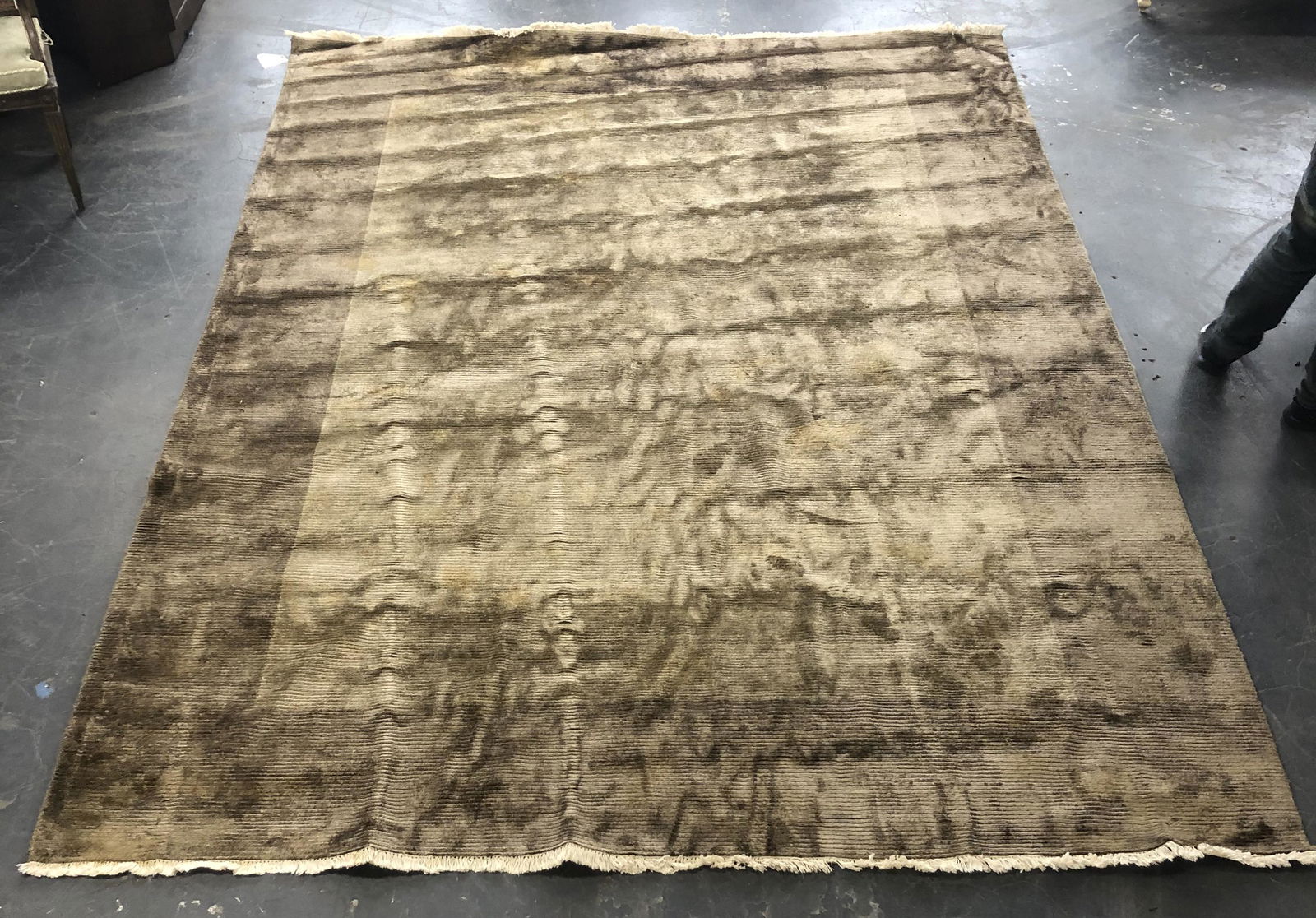 Modern Neutral Rug 11' 11" x 9' (1 of 4)