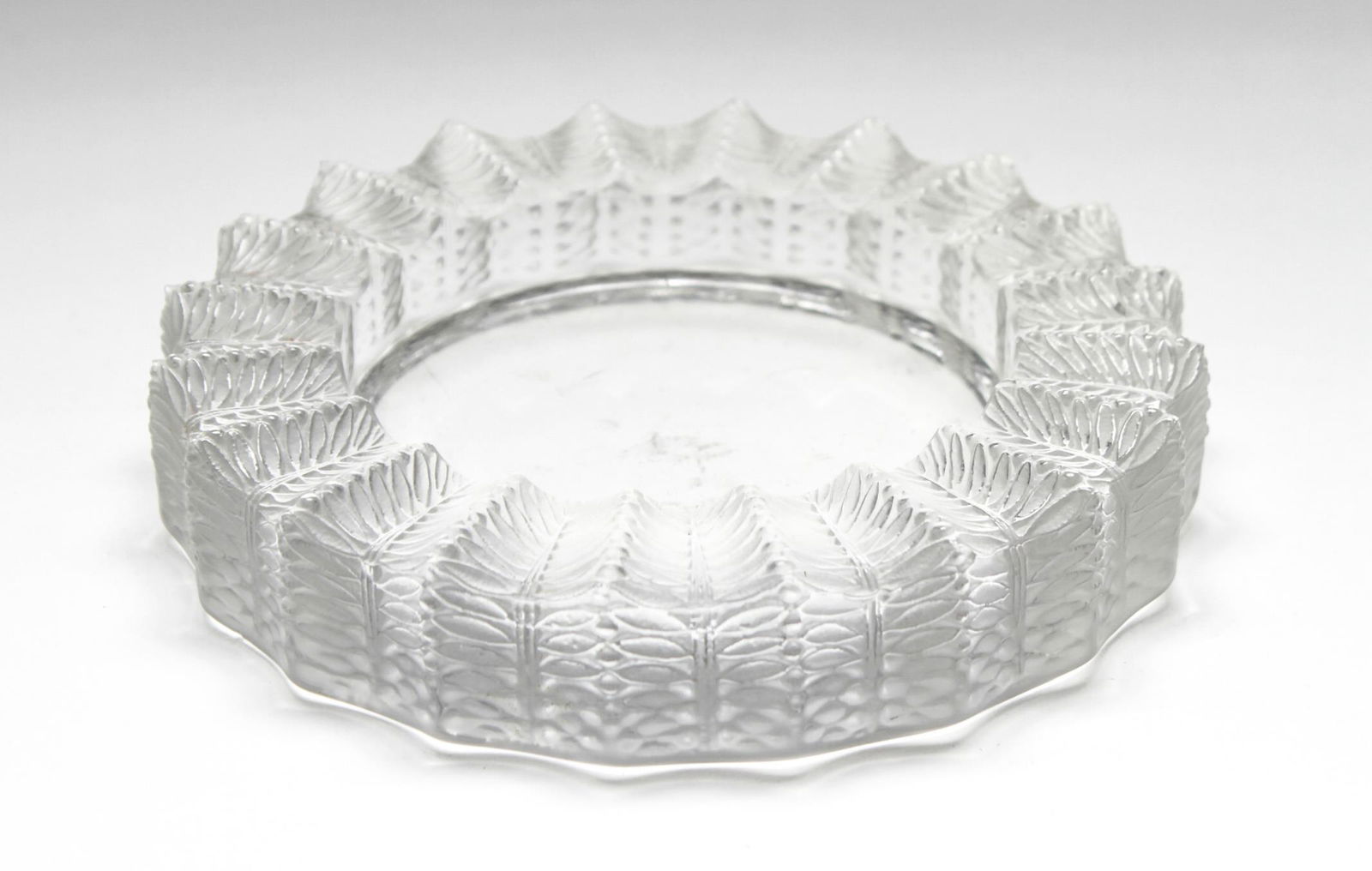 Lalique Crystal "Jamaique Grey" Ashtray (1 of 6)