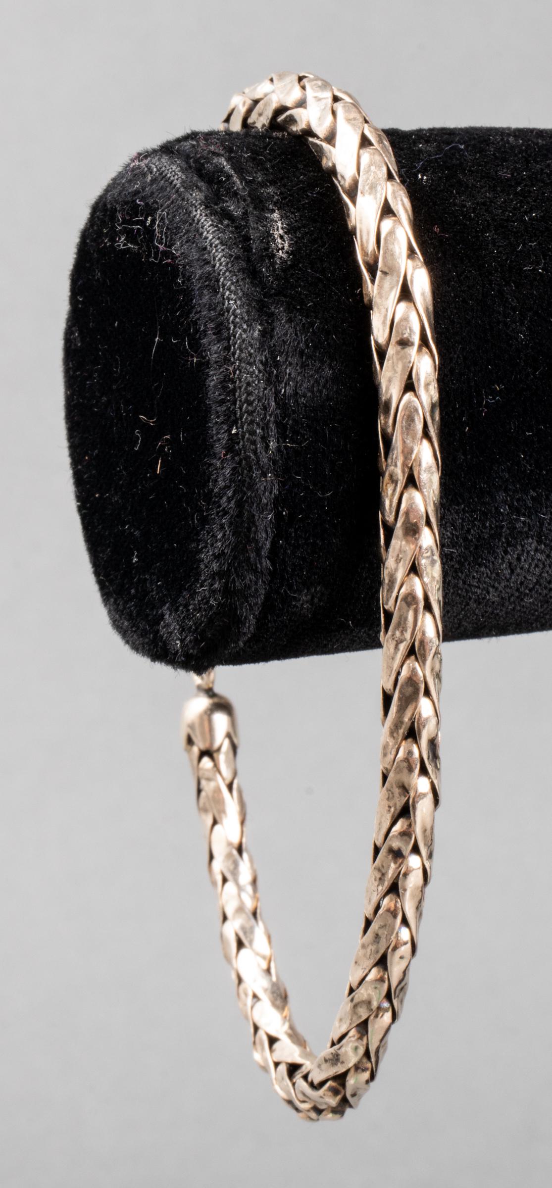 Vintage 14K Yellow Gold Wheat Chain Bracelet: Vintage 14K yellow gold textured wheat chain bracelet with lobster clasp, marked: "585." 8.25" L x 0.187" W. Approx: 6.9 dwt.