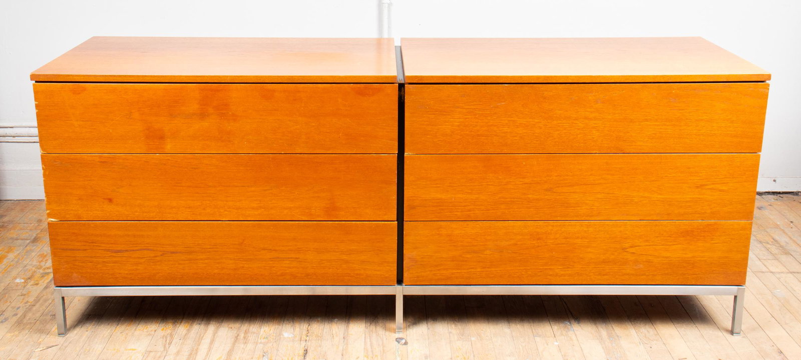 Florence Knoll for Knoll Mid-Century Credenza: Florence Knoll for Knoll mid-century modern oak chest of six drawers / credenza, raised on chrome base, Knoll Associates label to upper right drawer. 29” H x 73” W x 19.25” D.