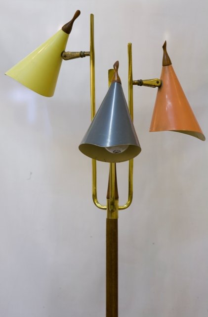 Mid-Century Modern Adjustable-Fixture Floor Lamp - 2