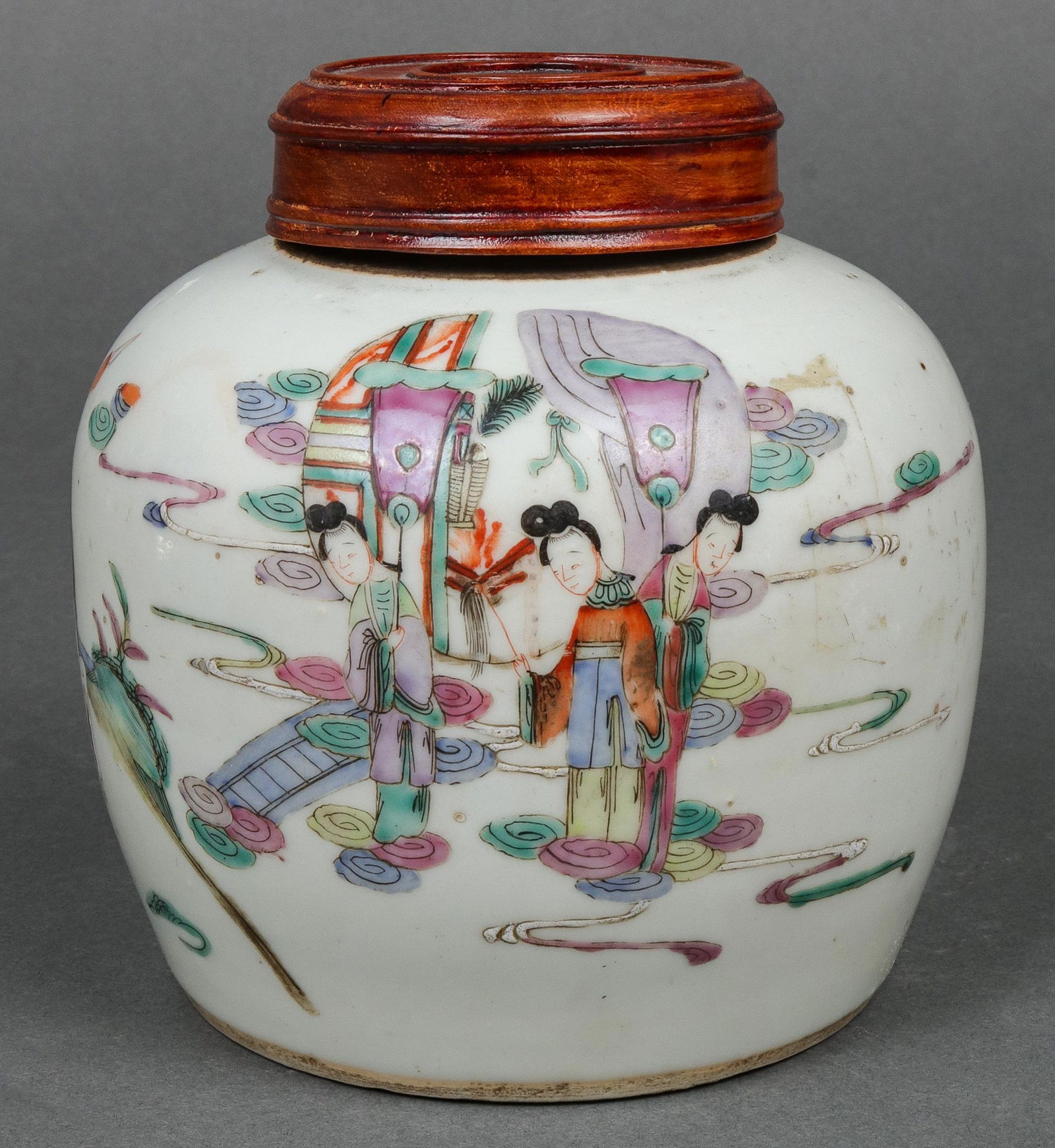Chinese Tung Chih Famille Rose Porcelain Jar: Chinese Tung Chih Period (1862-1874) famille rose porcelain jar, with later associated wood lid, Chinese character mark underside, accompanied by certificate from The Srednick Collection. 5" H x 5" di