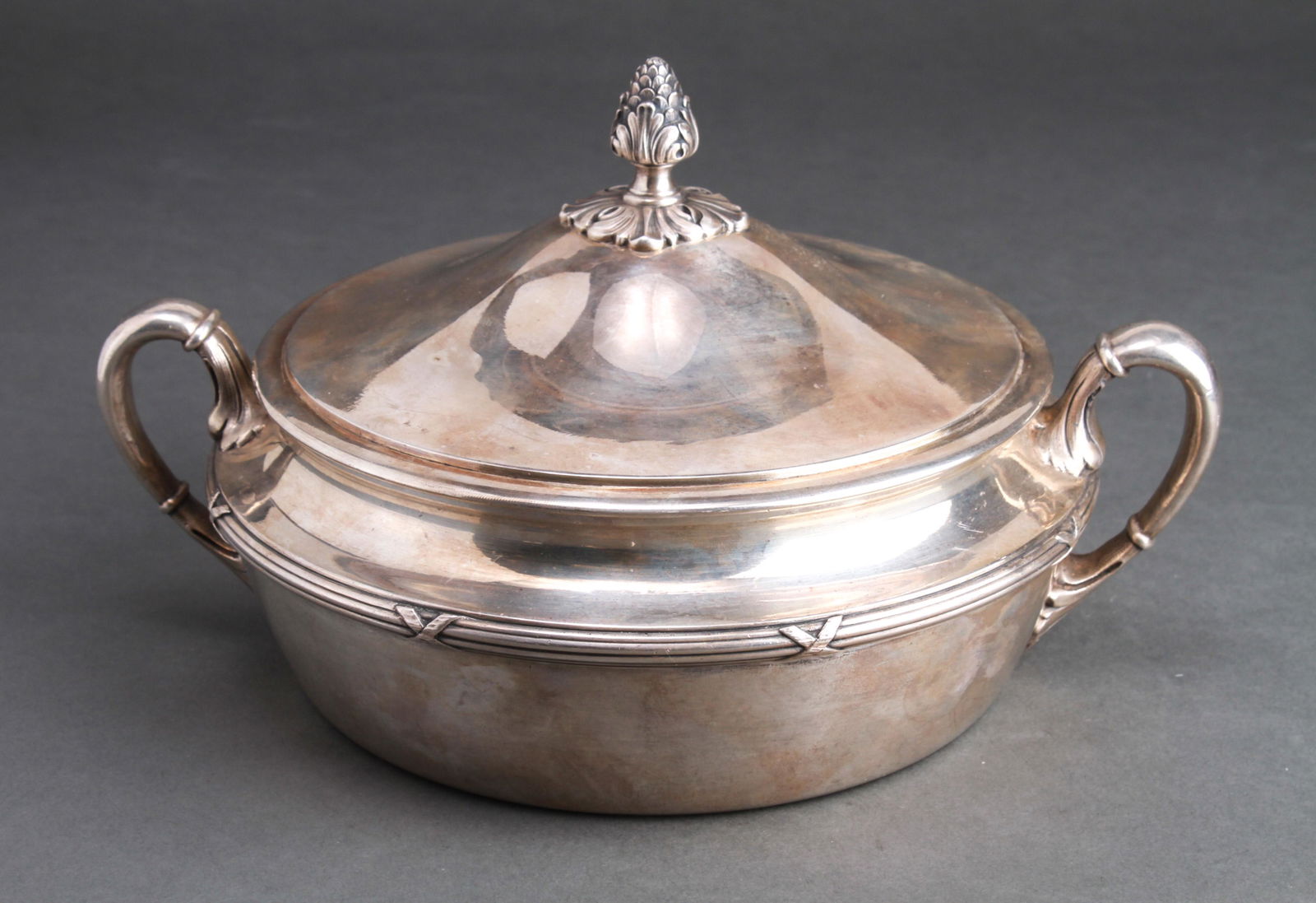 Gebruder Hepp Hotel Silver-Plate Covered Tureen (1 of 6)