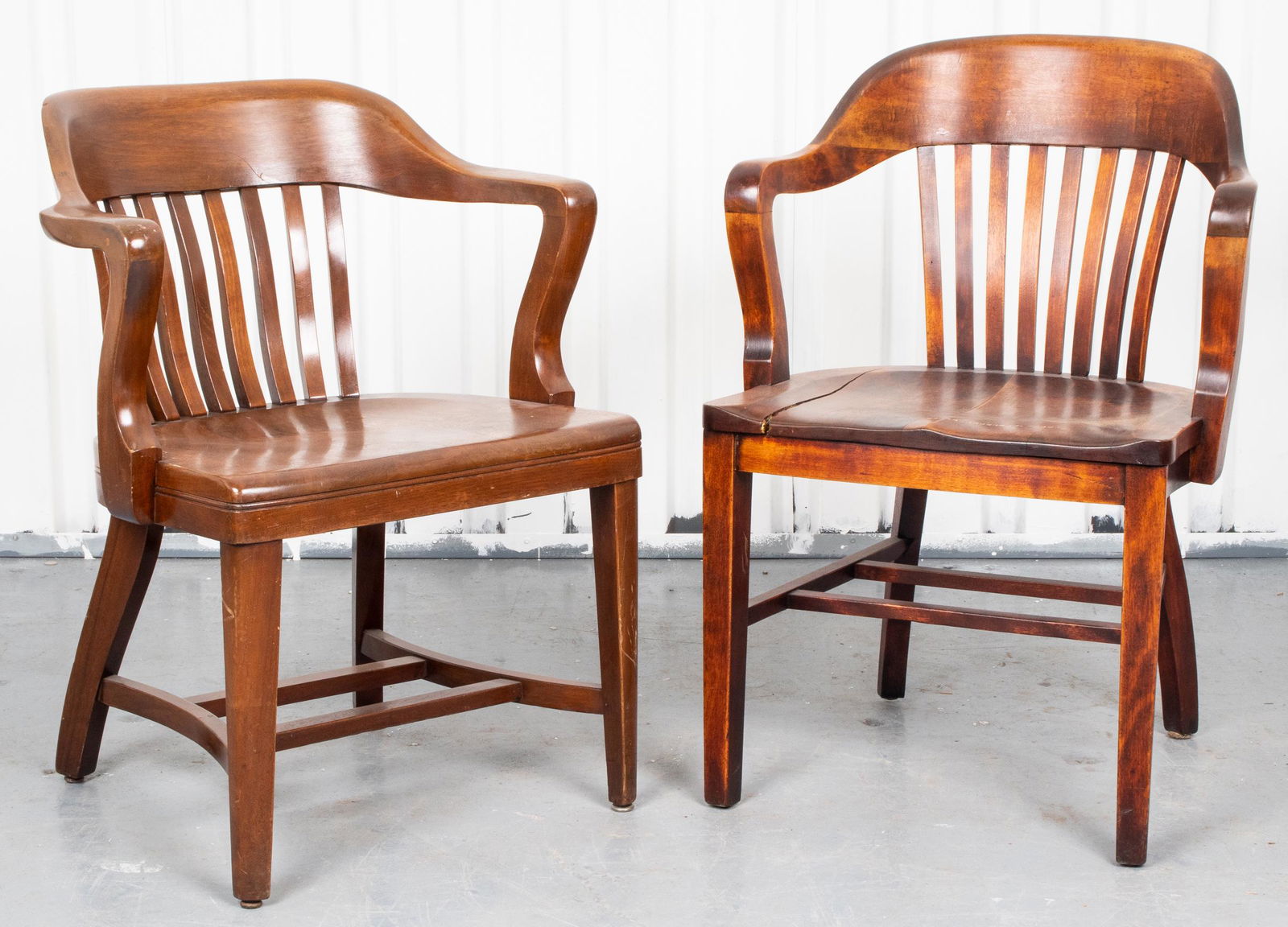Mid-Century Oak Armchairs, 2 (1 of 10)