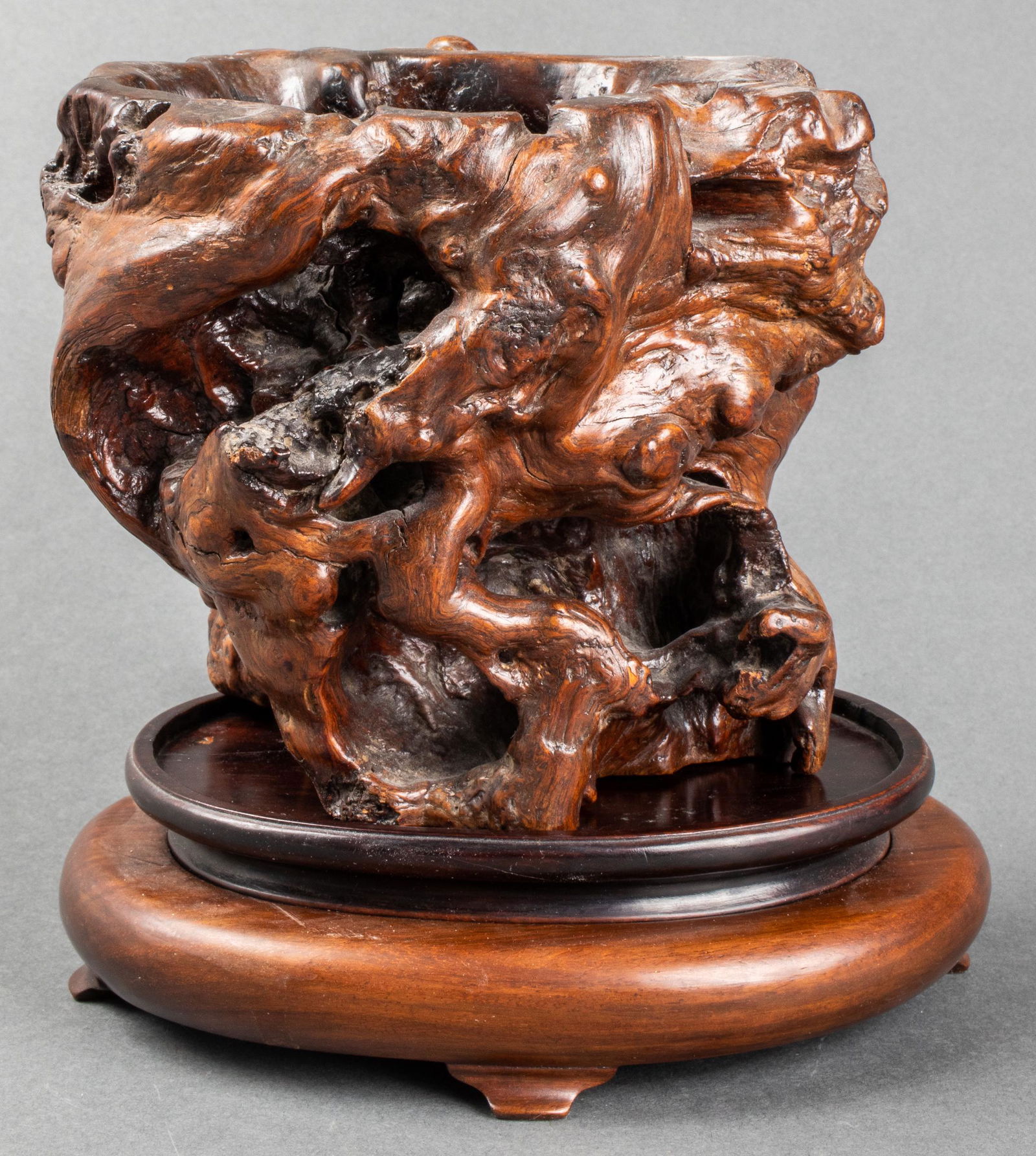 Chinese Rootwood Bitong Brush Pot (1 of 11)