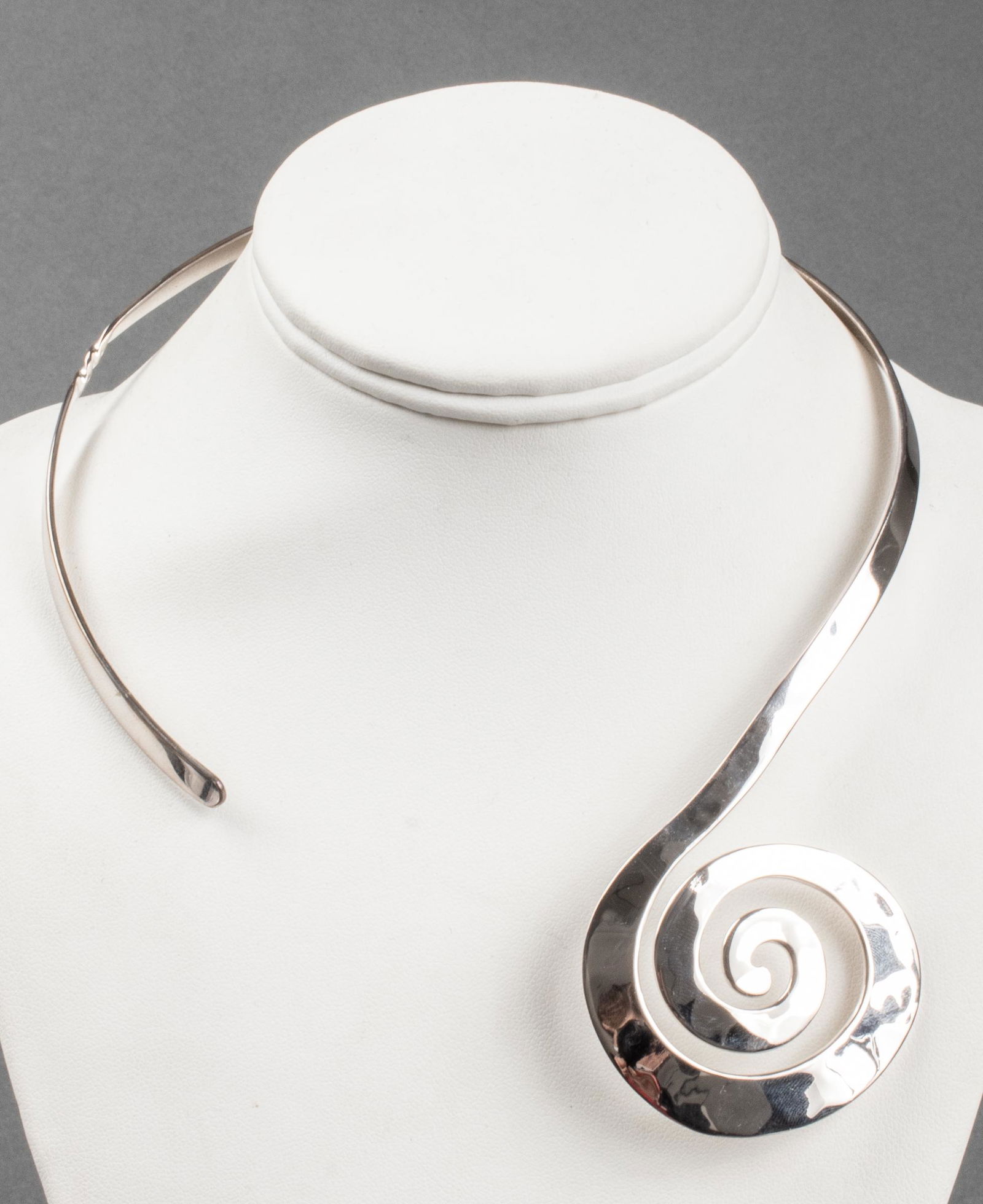 Robert Lee Morris Sterling Silver Spiral Necklace (1 of 5)