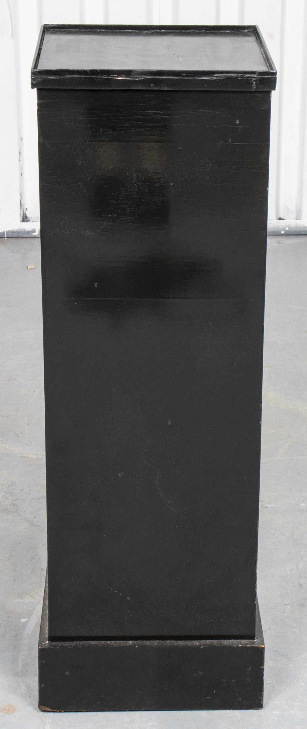 Modern Black Lacquered Pedestal (1 of 5)