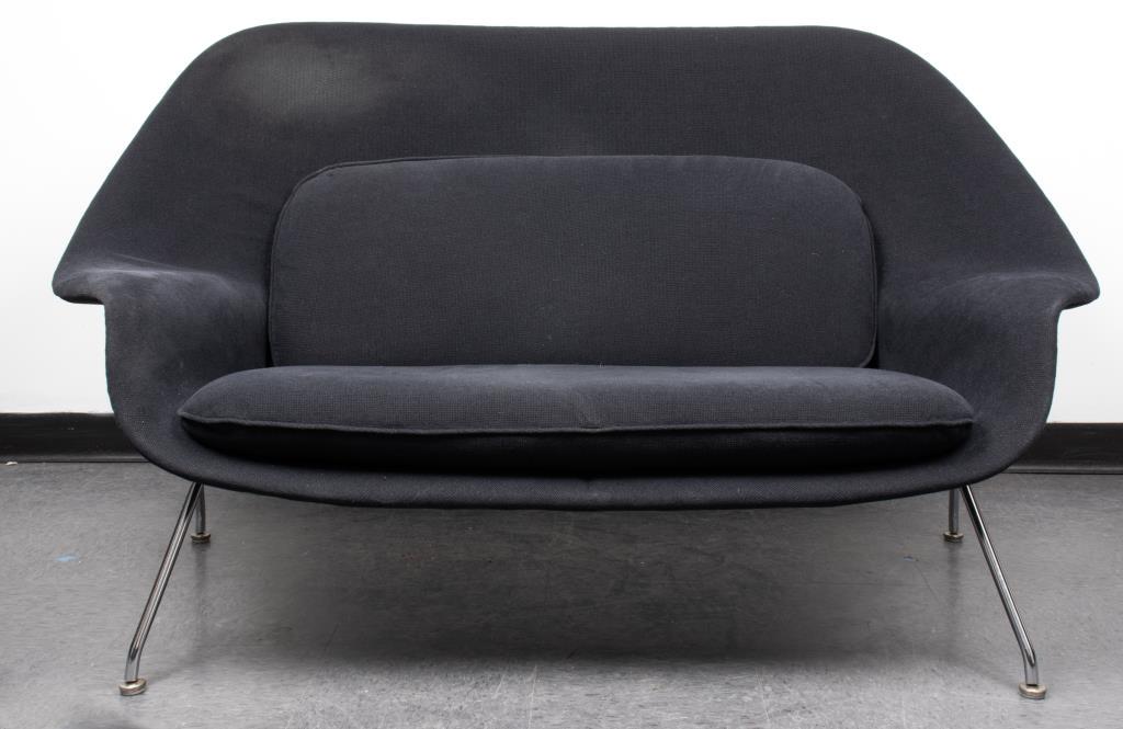 Eero Saarinen Mid-Century Modern "Womb" Settee (1 of 7)