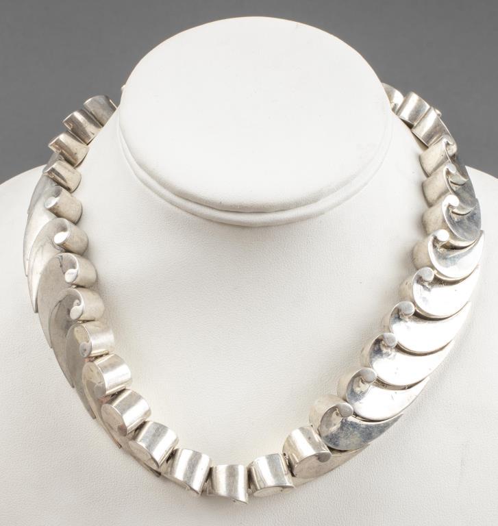 Antonio Pineda Taxco Silver Scroll Necklace (1 of 5)