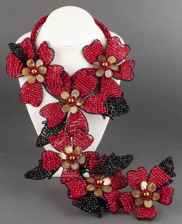 Vilaiwan Red Bead Floral Necklace (1 of 6)