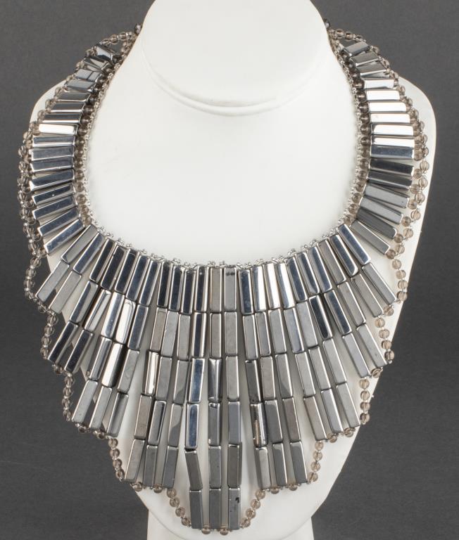 Vilaiwan Metal Baguette Bib Necklace (1 of 7)