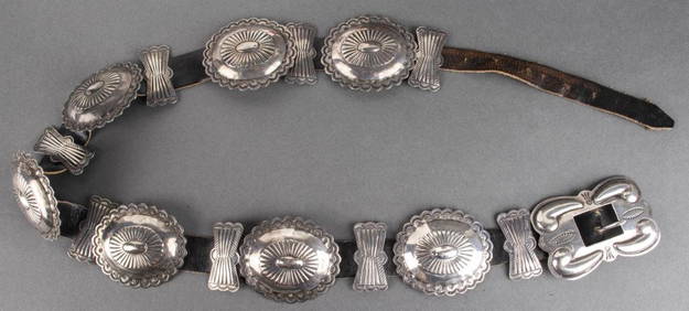 535 Gram Ceremonial Vintage Native American Navajo Sterling Silver Concho Belt 535 Gram Ceremonial Vintage Native American Navajo Sterling Silver Concho Belt