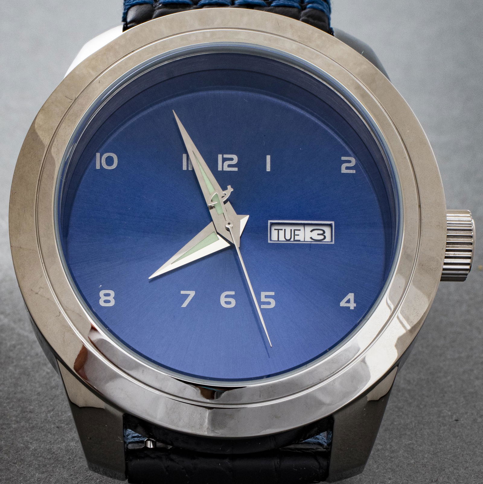 Android "Horizon" Stainless Steel Automatic Watch (1 of 16)
